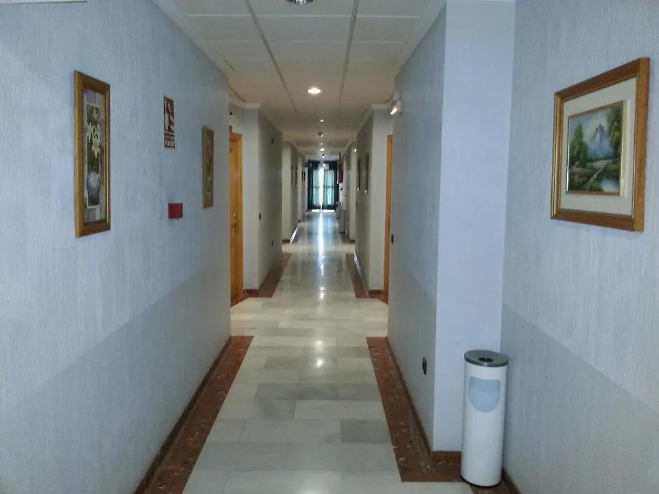 Hostal Zapata Адра